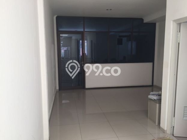 Ruko Dijual di Jakarta Barat LT 68m2 & LB 150m2 Lokasi Terbaik! Ruko Dijual di Jakarta Barat LT 68m2 & LB 150m2 Lokasi Terbaik!