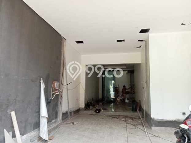 Rumah Elit LB 460m2 Siap Pakai Desain Elegan di Permata Buana, Jakarta Barat Rumah Elit LB 460m2 Siap Pakai Desain Elegan di Permata Buana, Jakarta Barat