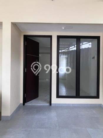 UNIT LANGKA! Rumah di , 2 KM, Pemandangan Kota, LT 198m2m² Bangunan 190m2m² UNIT LANGKA! Rumah di , 2 KM, Pemandangan Kota, LT 198m2m² Bangunan 190m2m²