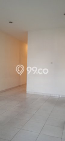 Disewakan! Rumah 3 Kamar Tidur &
3 Kamar Mandi di Duri Kepa, Jakarta Barat Disewakan! Rumah 3 Kamar Tidur &
3 Kamar Mandi di Duri Kepa, Jakarta Barat