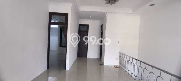 BEST PRICE! Rumah di Green Ville, Dekat Pusat Kota, 4 KT, Luas 120m² LB 200m² BEST PRICE! Rumah di Green Ville, Dekat Pusat Kota, 4 KT, Luas 120m² LB 200m²