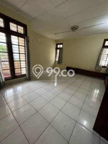 PRIME LOCATION! Rumah area Jelambar, 5 KT, Area Tenang, LT 250m² Bangunan 350m² PRIME LOCATION! Rumah area Jelambar, 5 KT, Area Tenang, LT 250m² Bangunan 350m²