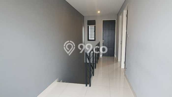 Rumah Minimalis 5 Kamar LT 102m2 di Duri Kepa Rumah Minimalis 5 Kamar LT 102m2 di Duri Kepa