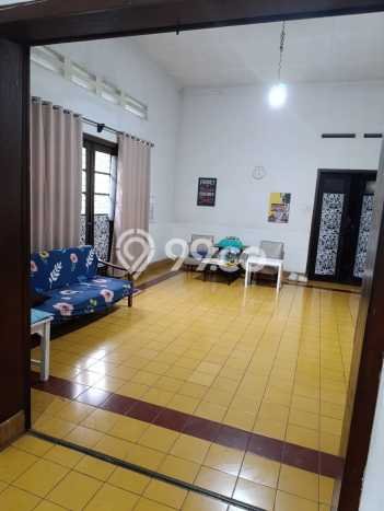 Rumah Elit Modern Tanpa Renovasi di Pegangsaan Jakarta Pusat Rumah Elit Modern Tanpa Renovasi di Pegangsaan Jakarta Pusat