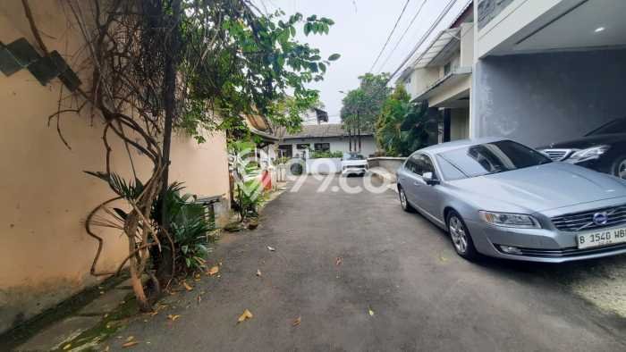 Jual Rumah Favorit Siap Huni LB 235m2 di Ciputat, Tangerang Selatan Jual Rumah Favorit Siap Huni LB 235m2 di Ciputat, Tangerang Selatan