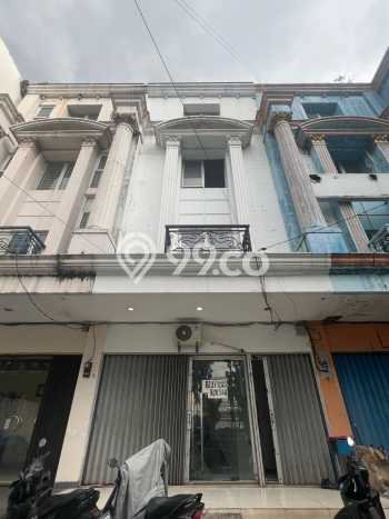 LOKASI SUPER STRATEGIS! Ruko di Pancoran, Luas 615m2m², Area Komersial LOKASI SUPER STRATEGIS! Ruko di Pancoran, Luas 615m2m², Area Komersial