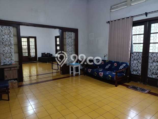 Rumah Elit Modern Tanpa Renovasi di Pegangsaan Jakarta Pusat Rumah Elit Modern Tanpa Renovasi di Pegangsaan Jakarta Pusat