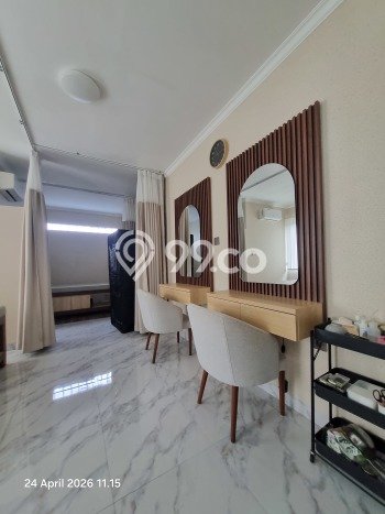 Dijual Kost Strategis di Kebayoran Lama, Jakarta Selatan 18 KT, 20 KM, Luas Bangunan 700m2 Dijual Kost Strategis di Kebayoran Lama, Jakarta Selatan 18 KT, 20 KM, Luas Bangunan 700m2