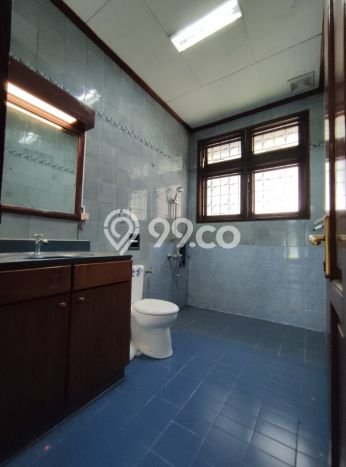 Rumah kawasan Kebayoran Baru, 3 KM, Pemandangan Indah, LT 485m² Bangunan 220m² Rumah kawasan Kebayoran Baru, 3 KM, Pemandangan Indah, LT 485m² Bangunan 220m²