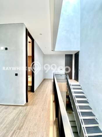 Rumah Luxury Modern Tanpa Renovasi di Kemang Jakarta Selatan Rumah Luxury Modern Tanpa Renovasi di Kemang Jakarta Selatan