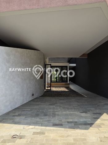 For Sale! Premium House LT 177m2 Desain Modern di Kemang For Sale! Premium House LT 177m2 Desain Modern di Kemang
