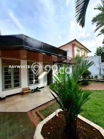 Rumah di Kebayoran Baru, Dekat Fasilitas, LT 400m2m² Rumah di Kebayoran Baru, Dekat Fasilitas, LT 400m2m²