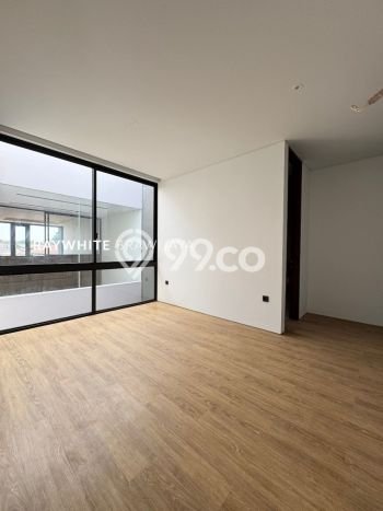 For Sale! Premium House LT 207m2 Desain Elegan di Kemang For Sale! Premium House LT 207m2 Desain Elegan di Kemang