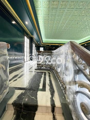Hunian Elit LB 2100m2 Siap Pakai Desain Elegan di Pondok Indah, Jakarta Selatan Hunian Elit LB 2100m2 Siap Pakai Desain Elegan di Pondok Indah, Jakarta Selatan