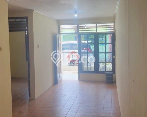 Rumah Modern Minimalis 3 Kamar Siap Huni di Ciputat Rumah Modern Minimalis 3 Kamar Siap Huni di Ciputat