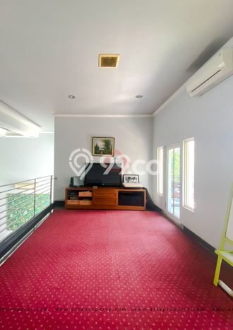 Rumah Siap Huni LT 376m² / LB 700m² di Lokasi Strategis Pakubuwono, Jakarta Selatan Rumah Siap Huni LT 376m² / LB 700m² di Lokasi Strategis Pakubuwono, Jakarta Selatan