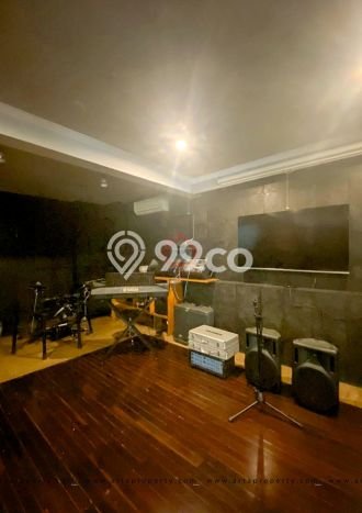 Rumah Siap Huni LT 376m² / LB 700m² di Lokasi Strategis Pakubuwono, Jakarta Selatan Rumah Siap Huni LT 376m² / LB 700m² di Lokasi Strategis Pakubuwono, Jakarta Selatan
