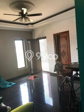 Rumah Strategis Modern Lb 203m2 di Mustikajaya, Bekasi Rumah Strategis Modern Lb 203m2 di Mustikajaya, Bekasi
