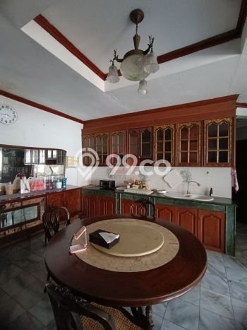 Siap Huni Hunian Elit 5 Kamar di Menteng Dekat ke Mana Pun Siap Huni Hunian Elit 5 Kamar di Menteng Dekat ke Mana Pun