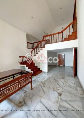 Rumah area Cilandak, Jakarta Selatan, LT 261m² Bangunan 350m² - INVESTASI TERBAIK! Rumah area Cilandak, Jakarta Selatan, LT 261m² Bangunan 350m² - INVESTASI TERBAIK!