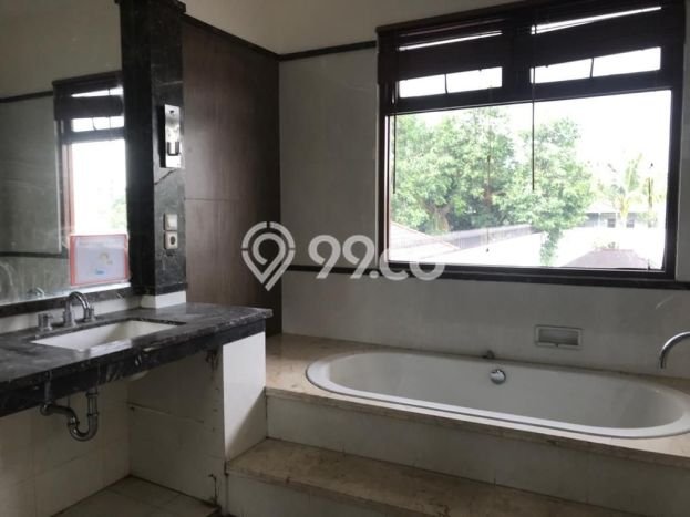 Rumah Luxury Modern Tanpa Renovasi di Cipete Jakarta Selatan Rumah Luxury Modern Tanpa Renovasi di Cipete Jakarta Selatan