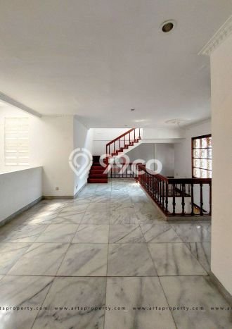 Rumah area Cilandak, Jakarta Selatan, LT 261m² Bangunan 350m² - INVESTASI TERBAIK! Rumah area Cilandak, Jakarta Selatan, LT 261m² Bangunan 350m² - INVESTASI TERBAIK!