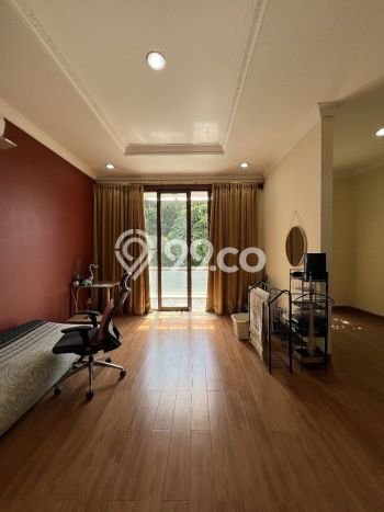 Siap Huni Hunian Elit 5 Kamar di Jagakarsa Dekat ke Mana Pun Siap Huni Hunian Elit 5 Kamar di Jagakarsa Dekat ke Mana Pun