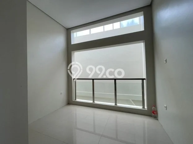 Dijual Rumah Luas Elegan Dengan View Eksklusif di Lebak Bulus, Jakarta Selatan Dijual Rumah Luas Elegan Dengan View Eksklusif di Lebak Bulus, Jakarta Selatan