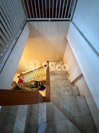 Rumah Luxury Modern Tanpa Renovasi di Senopati Jakarta Selatan Rumah Luxury Modern Tanpa Renovasi di Senopati Jakarta Selatan
