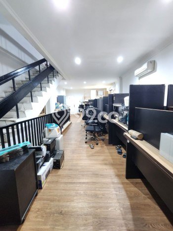 Ruko Dijual di Kebayoran Baru LT 67m2, LB 200m2 Solusi Investasi Cerdas Ruko Dijual di Kebayoran Baru LT 67m2, LB 200m2 Solusi Investasi Cerdas