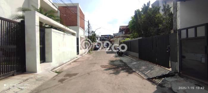Rumah Modern 2 Kamar LT 220m2 di Buah Batu Rumah Modern 2 Kamar LT 220m2 di Buah Batu