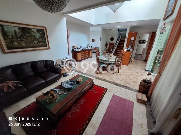 Jual Rumah Mewah Elegan Dengan View Eksklusif di Tubagus Ismail, Bandung Jual Rumah Mewah Elegan Dengan View Eksklusif di Tubagus Ismail, Bandung