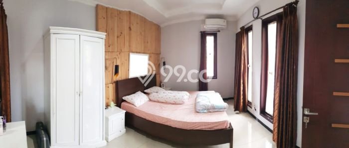 Rumah Elit Modern Tanpa Renovasi di Pasteur Bandung Rumah Elit Modern Tanpa Renovasi di Pasteur Bandung