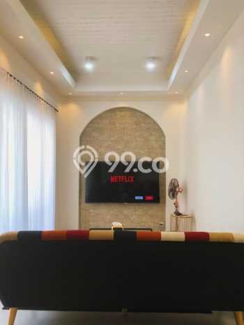 Ready to Use! Luxury House LT 160m2 Desain Modern di Dago Ready to Use! Luxury House LT 160m2 Desain Modern di Dago