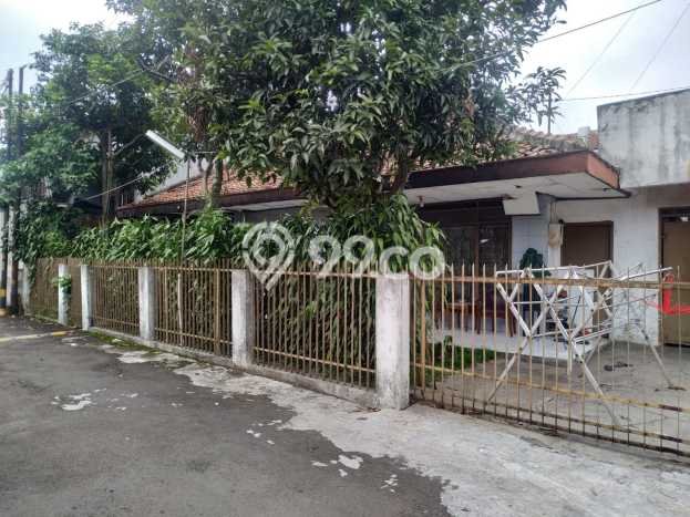 Rumah Mewah LB 205m2 Siap Pakai Desain Elegan di Soekarno Hatta, Bandung Rumah Mewah LB 205m2 Siap Pakai Desain Elegan di Soekarno Hatta, Bandung
