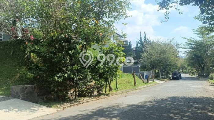 Jarang Ada! Tanah di Dago Pakar Punya Luas 458m2 SHM Jarang Ada! Tanah di Dago Pakar Punya Luas 458m2 SHM