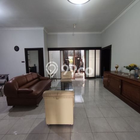Dijual Rumah Luas Elegan Dengan View Eksklusif di Burangrang, Bandung Dijual Rumah Luas Elegan Dengan View Eksklusif di Burangrang, Bandung