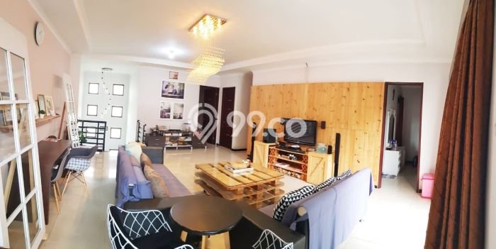 Rumah Elit Modern Tanpa Renovasi di Pasteur Bandung Rumah Elit Modern Tanpa Renovasi di Pasteur Bandung