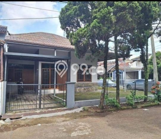 Dijual Rumah Strategis Bagus Punya 3 KT di Antapani Bandung SHM Dijual Rumah Strategis Bagus Punya 3 KT di Antapani Bandung SHM