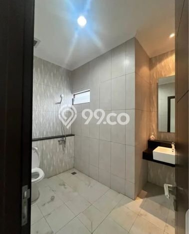 For Sale! Premium House LT 180m2 Desain Modern di Summarecon Bandung For Sale! Premium House LT 180m2 Desain Modern di Summarecon Bandung