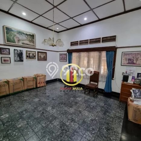 Jual Rumah Luas Megah Dengan View Eksklusif di Sayap Dago, Bandung Jual Rumah Luas Megah Dengan View Eksklusif di Sayap Dago, Bandung