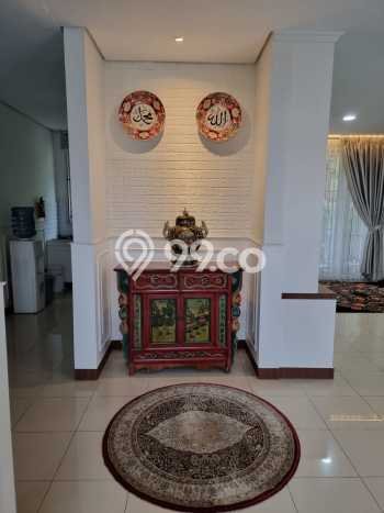 Rumah di Dago, Bandung, LT 329m² LB 250m² Rumah di Dago, Bandung, LT 329m² LB 250m²