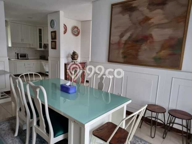 Rumah di Dago, Bandung, LT 329m² LB 250m² Rumah di Dago, Bandung, LT 329m² LB 250m²