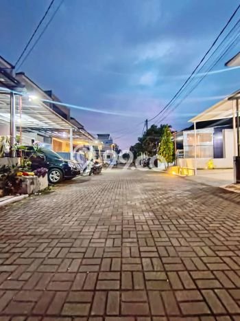 Hunian Asri 4 Kamar Tidur Dekat Pusat Kota di Buah Batu, Bandung Hunian Asri 4 Kamar Tidur Dekat Pusat Kota di Buah Batu, Bandung