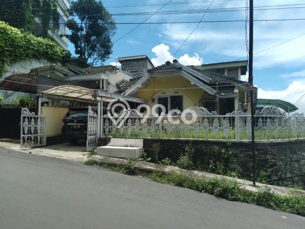 Rumah Terawat kawasan Jatinangor, Bandung, LT 170m² Bangunan 100m² DIJUAL CEPAT! Rumah Terawat kawasan Jatinangor, Bandung, LT 170m² Bangunan 100m² DIJUAL CEPAT!