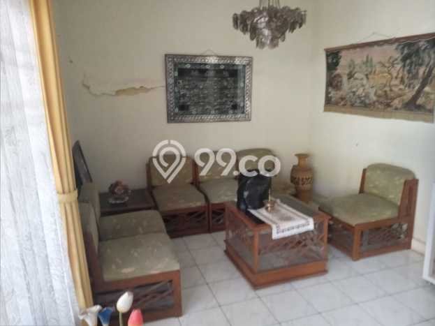 Rumah Idaman Keluarga LB 200m² Lokasi Tenang di Buah Batu, Bandung Rumah Idaman Keluarga LB 200m² Lokasi Tenang di Buah Batu, Bandung