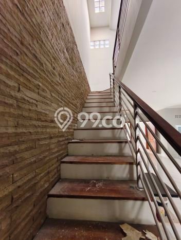 KESEMPATAN TERBAIK! Bisa KPR Rumah Minimalis di Arcamanik, Bandung, Luas 128m² LB 200m² KESEMPATAN TERBAIK! Bisa KPR Rumah Minimalis di Arcamanik, Bandung, Luas 128m² LB 200m²