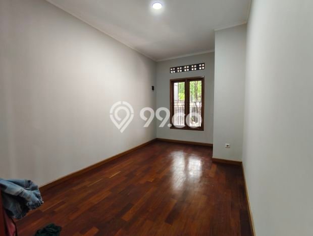 KESEMPATAN TERBAIK! Bisa KPR Rumah Minimalis di Arcamanik, Bandung, Luas 128m² LB 200m² KESEMPATAN TERBAIK! Bisa KPR Rumah Minimalis di Arcamanik, Bandung, Luas 128m² LB 200m²