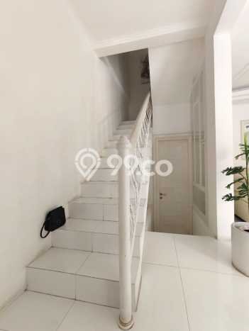 Rumah di Geger Kalong, Bandung, Luas 288m² Bangunan 400m² - SEGERA MILIKI! Rumah di Geger Kalong, Bandung, Luas 288m² Bangunan 400m² - SEGERA MILIKI!