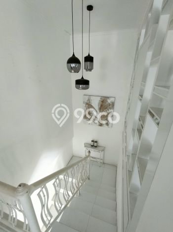 Rumah di Geger Kalong, Bandung, Luas 288m² Bangunan 400m² - SEGERA MILIKI! Rumah di Geger Kalong, Bandung, Luas 288m² Bangunan 400m² - SEGERA MILIKI!